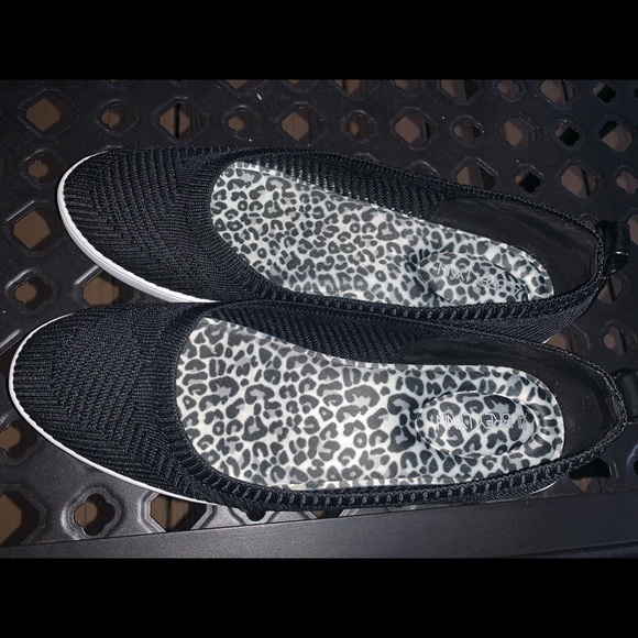 Comfy Slip On Sneakers - Picture 3 of 4